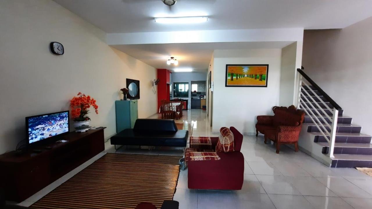 Homestay Ipoh Pengkalan Zawiah 外观 照片
